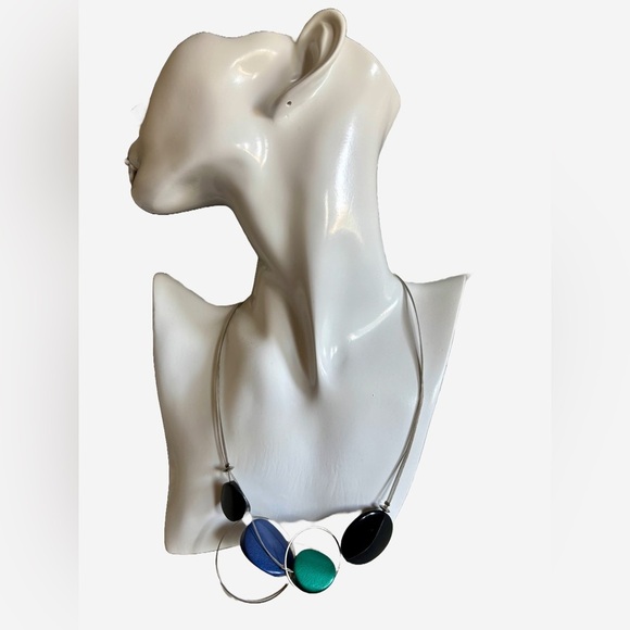 2/$15 - Modern Geometric Statement Necklace - Picture 1 of 7